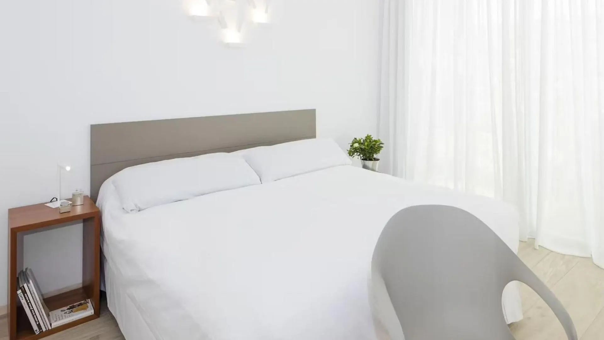 Countryside Villa With Outdoor Space Santa Eularia des Riu