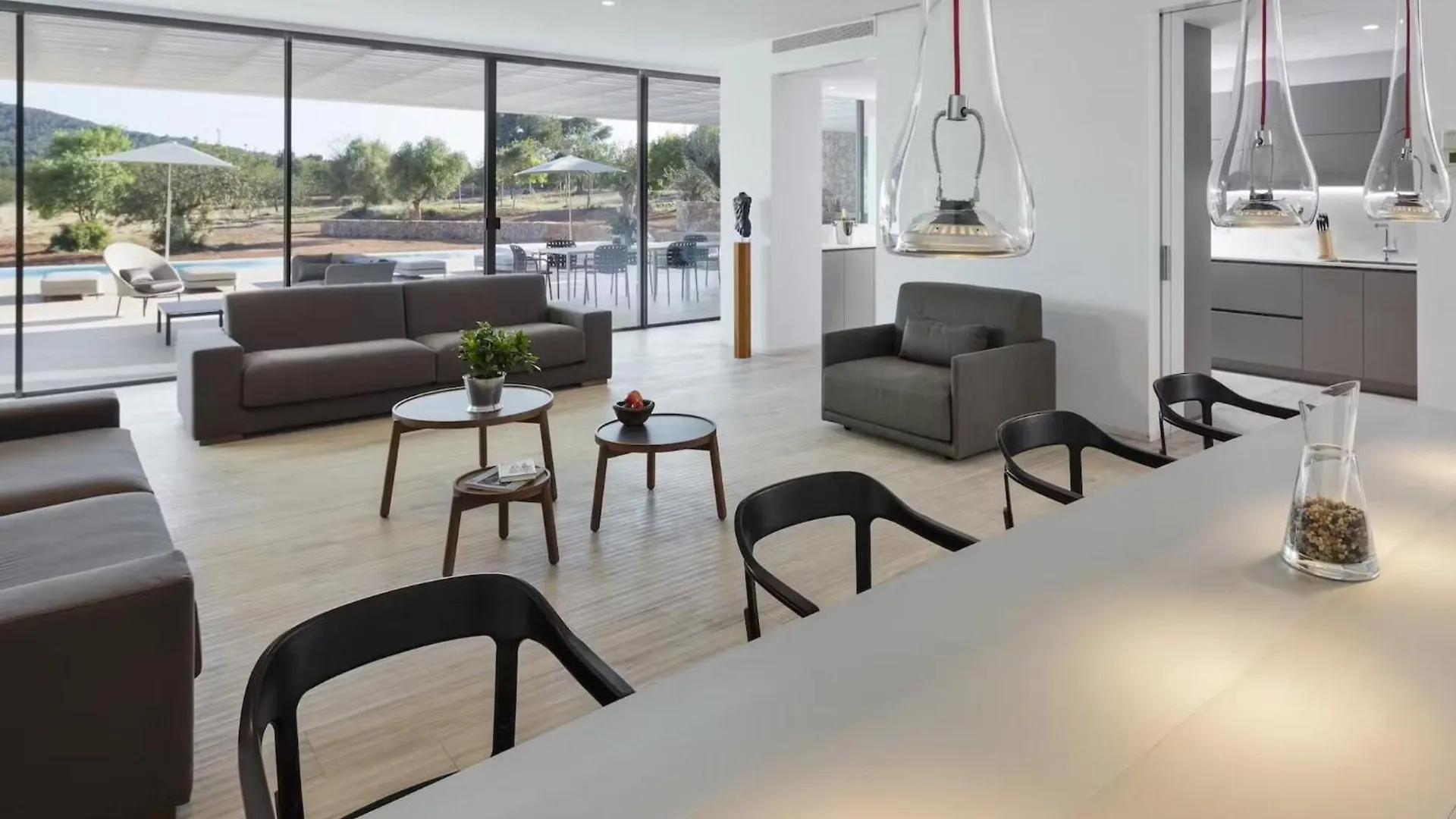 Countryside Villa With Outdoor Space Santa Eularia des Riu