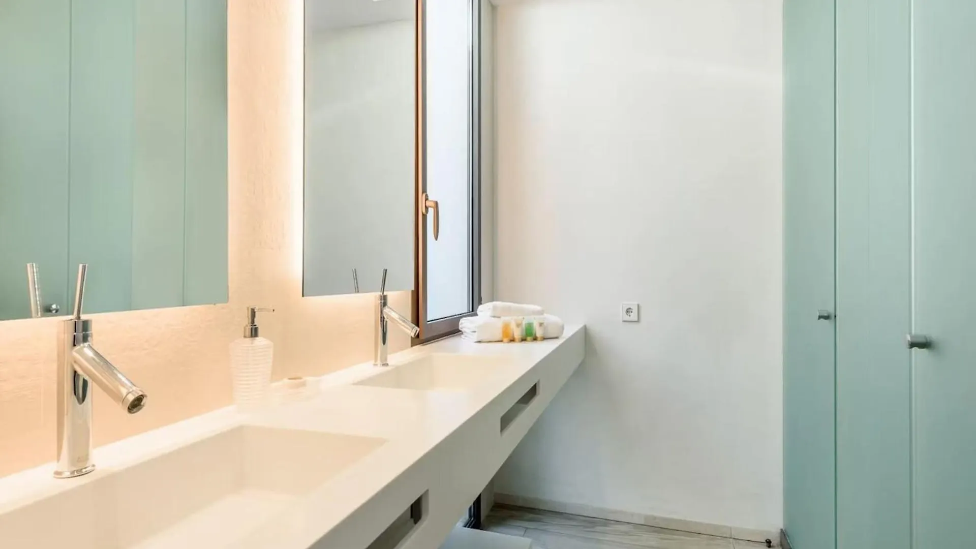 Countryside Villa With Outdoor Space Santa Eularia des Riu
