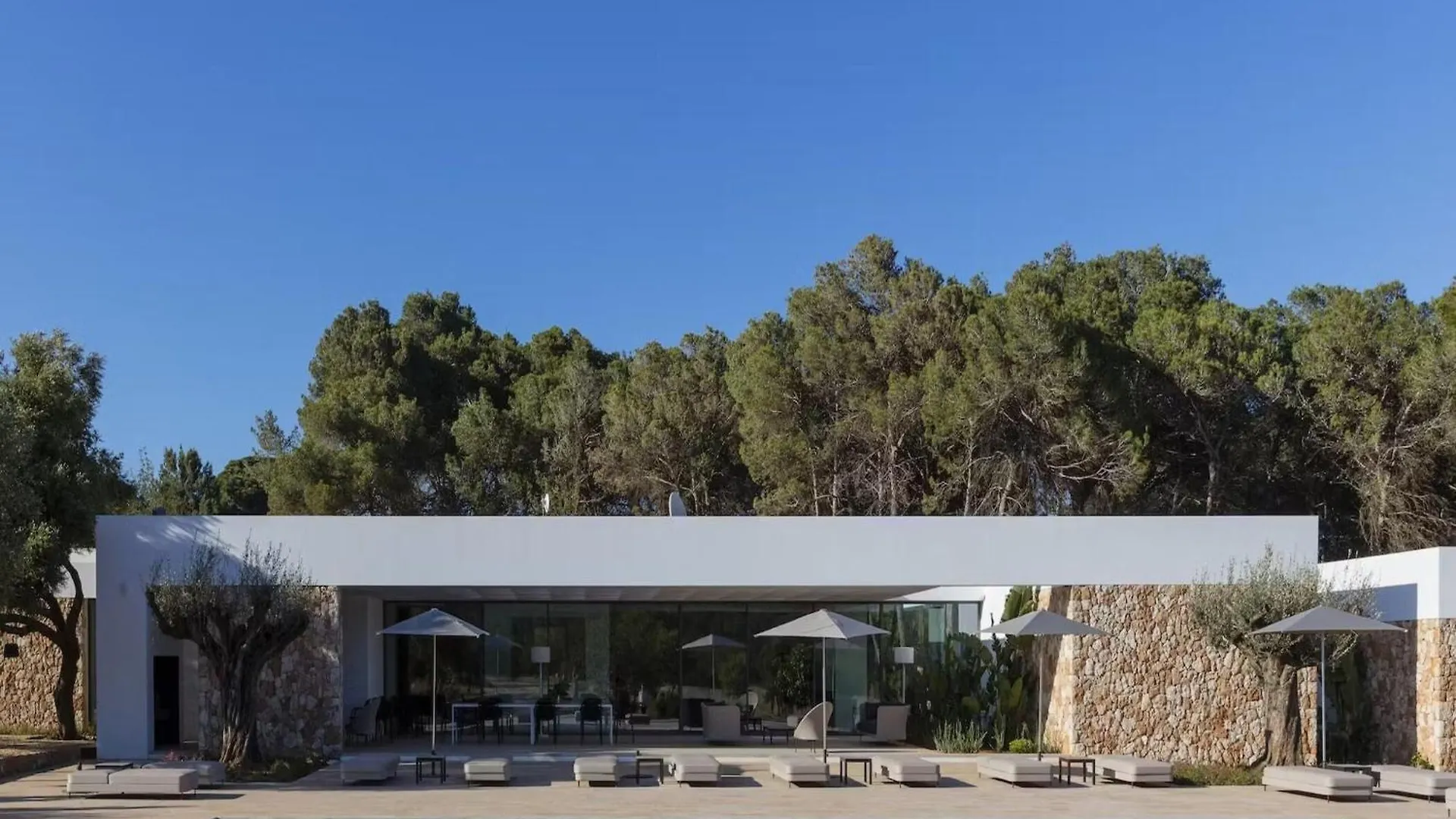 Countryside Villa With Outdoor Space Santa Eularia des Riu